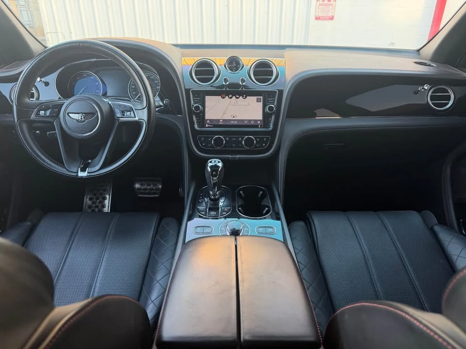 2017 Bentley Bentayga - Image 16 of 20