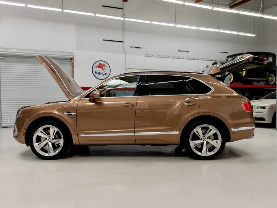 2017 Bentley Bentayga - Image 11 of 20