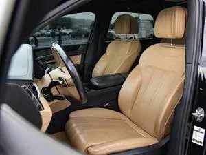 2017 Bentley Bentayga - Image 9 of 12