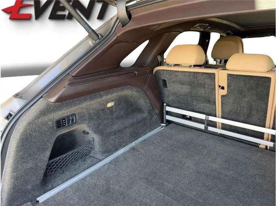 2017 Bentley Bentayga - Image 31 of 31