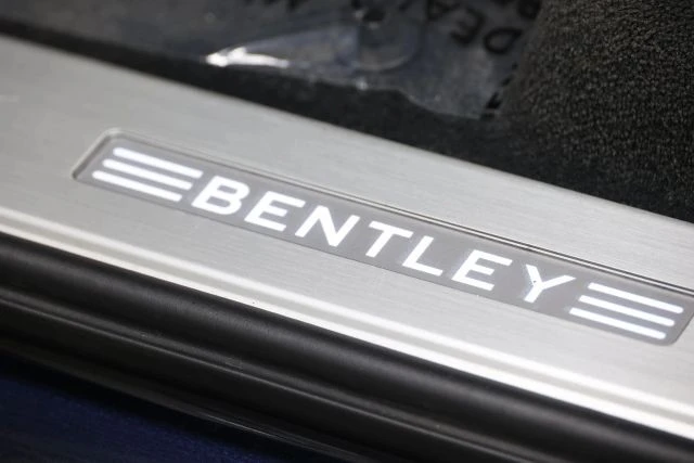 2017 Bentley Bentayga - Image 18 of 31