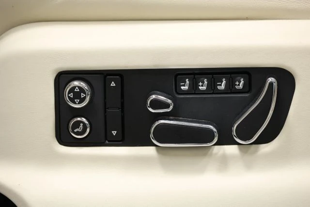 2017 Bentley Bentayga - Image 17 of 31