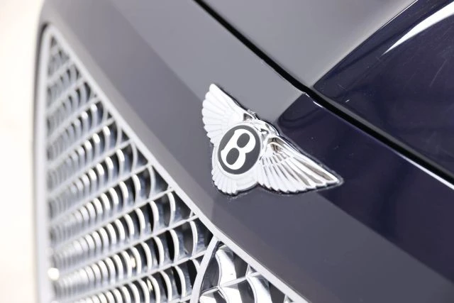 2017 Bentley Bentayga - Image 7 of 31