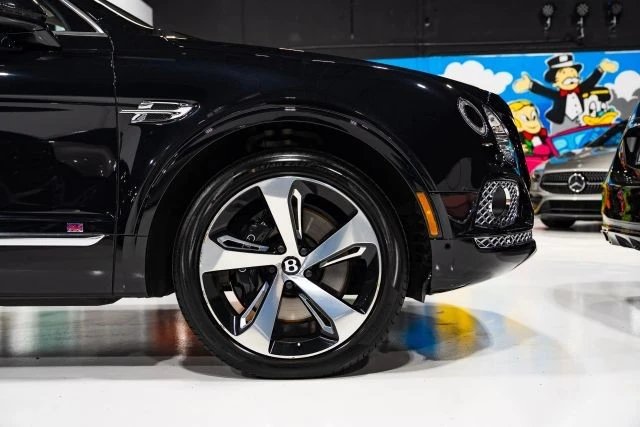 2017 Bentley Bentayga - Image 2 of 12