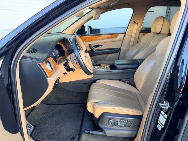 2017 Bentley Bentayga - Image 10 of 21