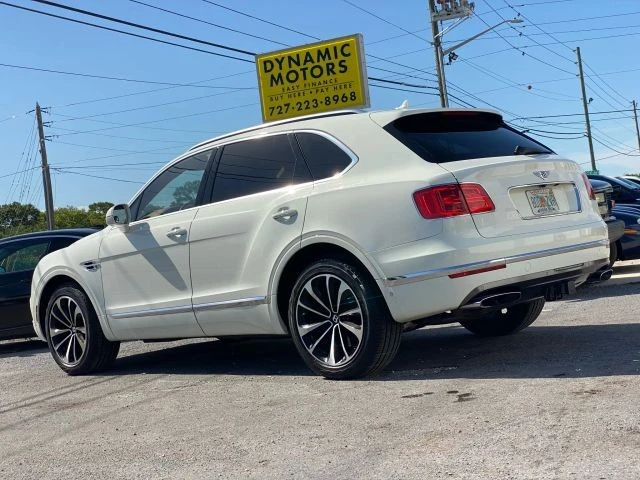 2017 Bentley Bentayga - Image 4 of 31