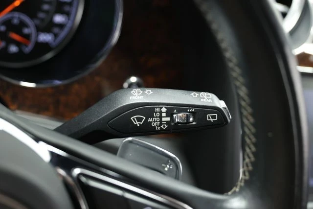 2017 Bentley Bentayga - Image 30 of 31