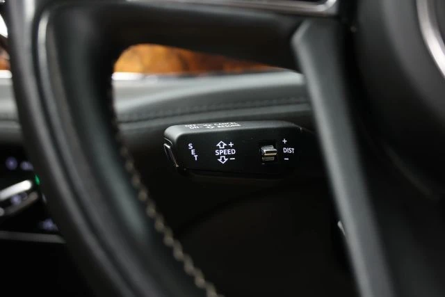2017 Bentley Bentayga - Image 31 of 31