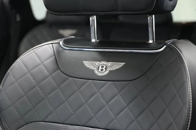 2017 Bentley Bentayga - Image 20 of 21