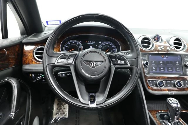2017 Bentley Bentayga - Image 27 of 31