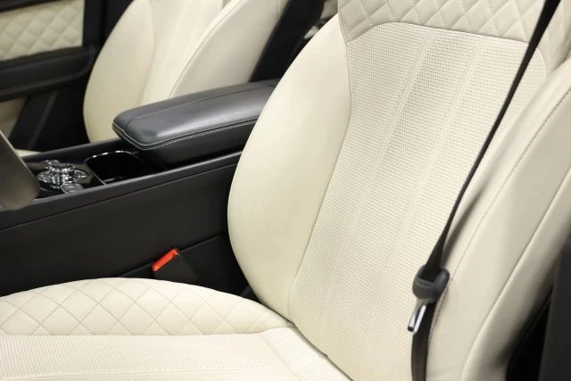 2017 Bentley Bentayga - Image 21 of 21