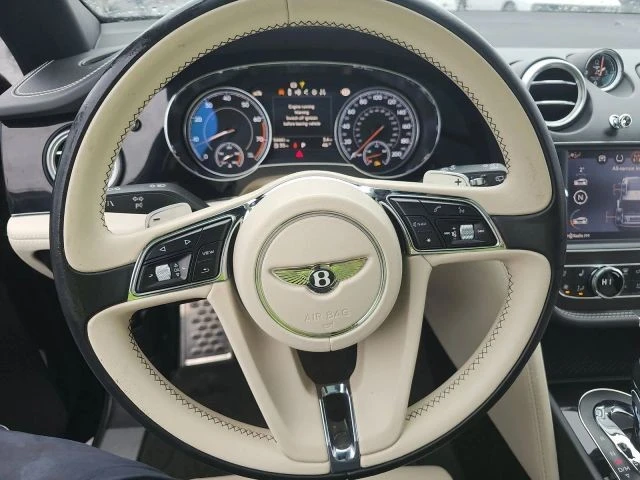 2017 Bentley Bentayga - Image 3 of 17