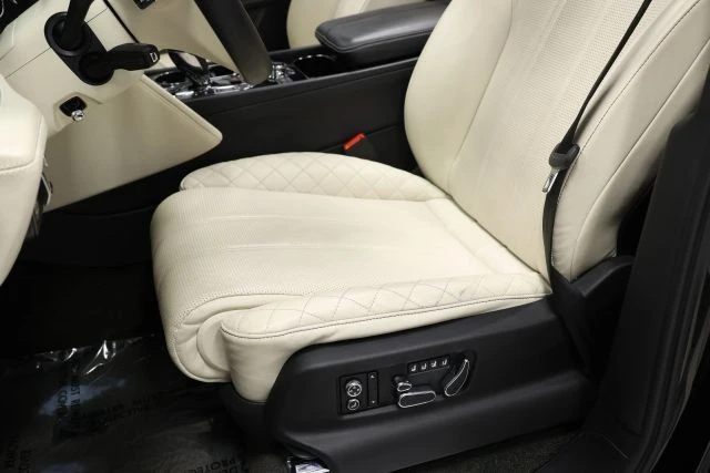 2017 Bentley Bentayga - Image 22 of 31