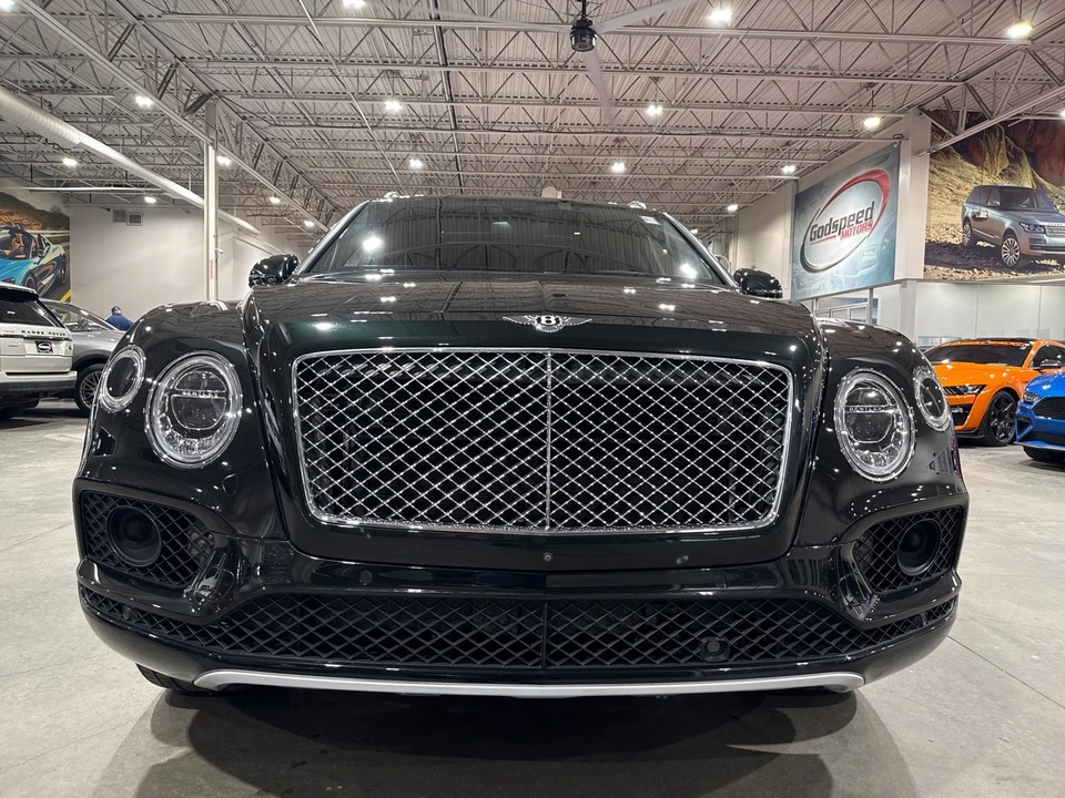 2017 Bentley Bentayga - Image 28 of 31