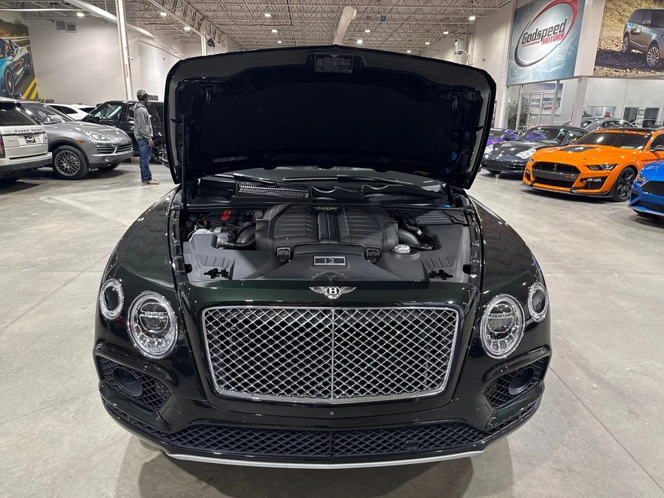 2017 Bentley Bentayga - Image 17 of 31