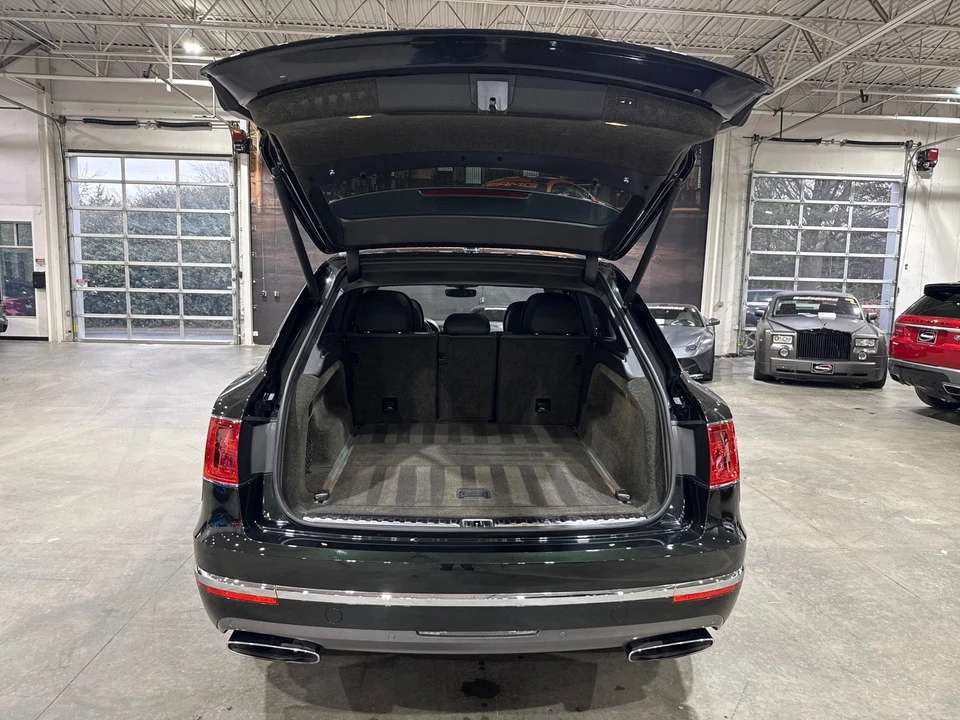 2017 Bentley Bentayga - Image 15 of 21