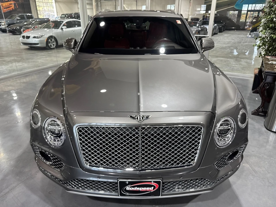 2017 Bentley Bentayga - Image 22 of 31