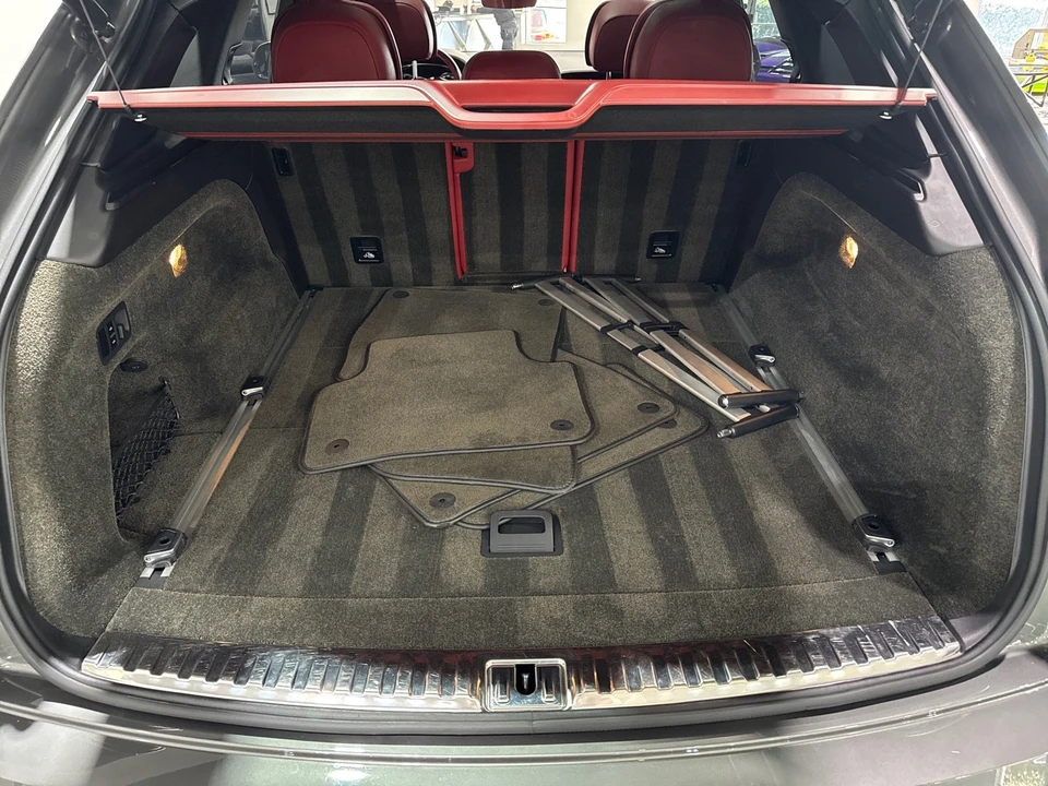 2017 Bentley Bentayga - Image 15 of 31