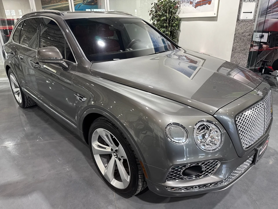 2017 Bentley Bentayga - Image 19 of 31