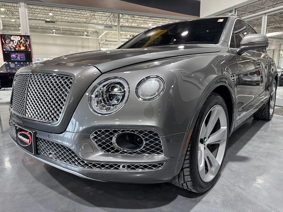 2017 Bentley Bentayga - Image 25 of 31