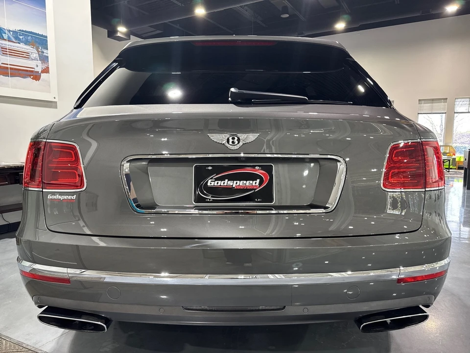 2017 Bentley Bentayga - Image 8 of 31