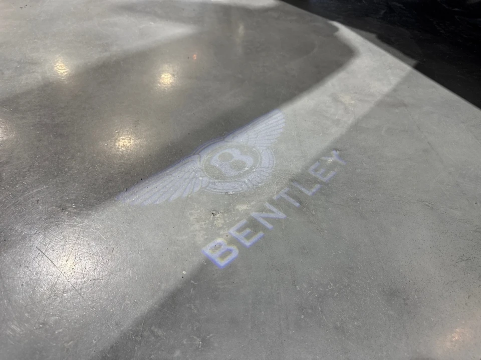 2017 Bentley Bentayga - Image 18 of 31