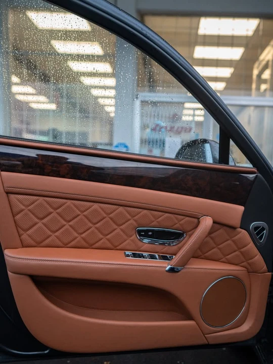 2017 Bentley Continental Flying Spur - Image 11 of 18