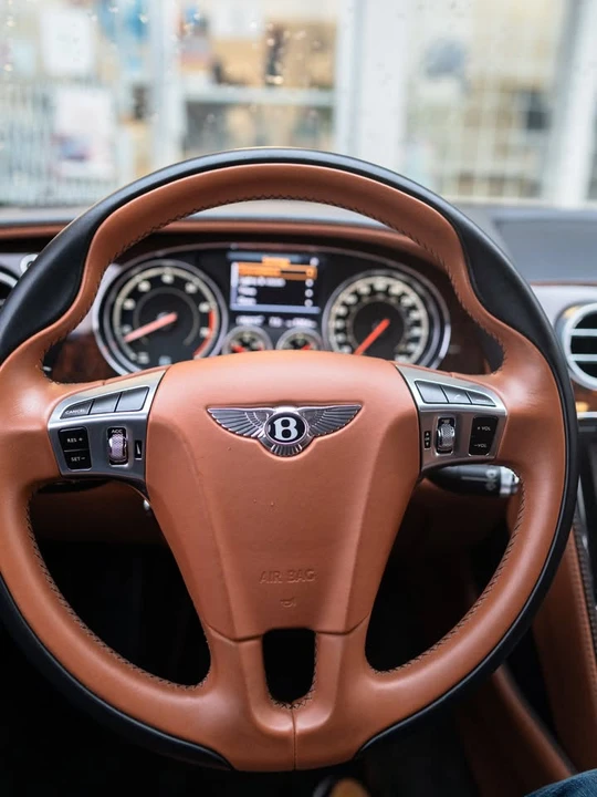 2017 Bentley Continental Flying Spur - Image 14 of 18