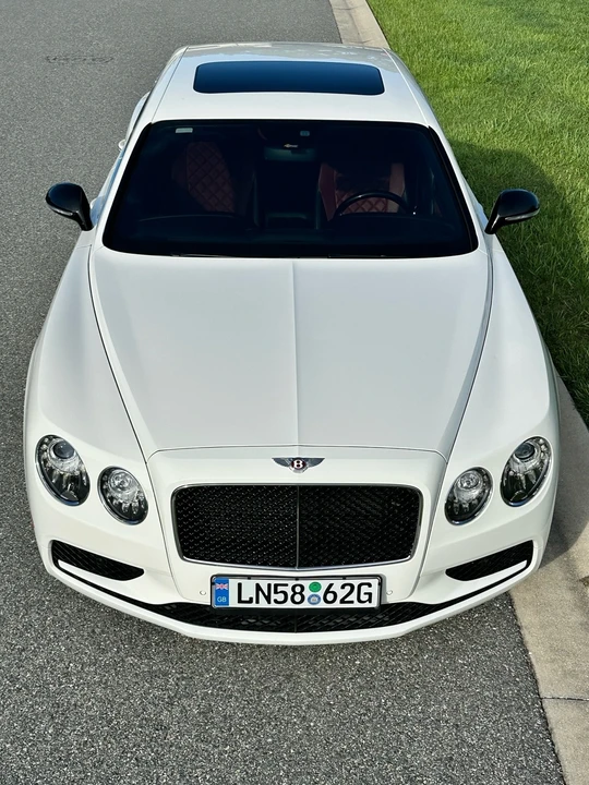 2017 Bentley Continental Flying Spur - Image 4 of 28