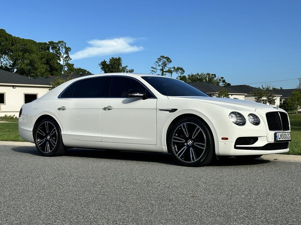 2017 Bentley Continental Flying Spur - Image 14 of 28