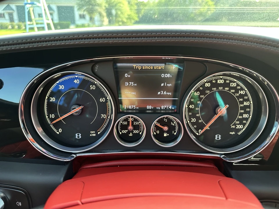 2017 Bentley Continental Flying Spur - Image 27 of 28