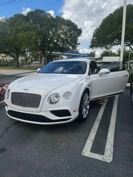 2017 Bentley Continental GT V8 2nd Gen - Image 5 of 7