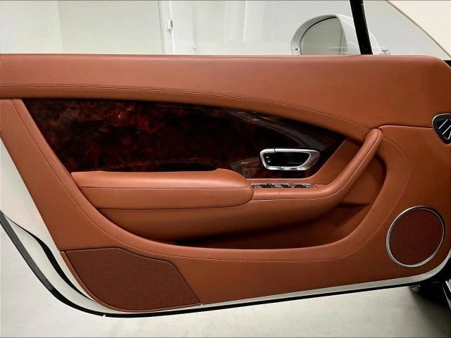 2017 Bentley Continental GT V8 2nd Gen - Image 17 of 31