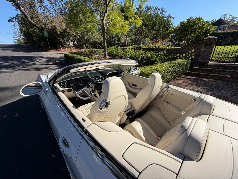 2017 Bentley Continental GTC - Image 26 of 31