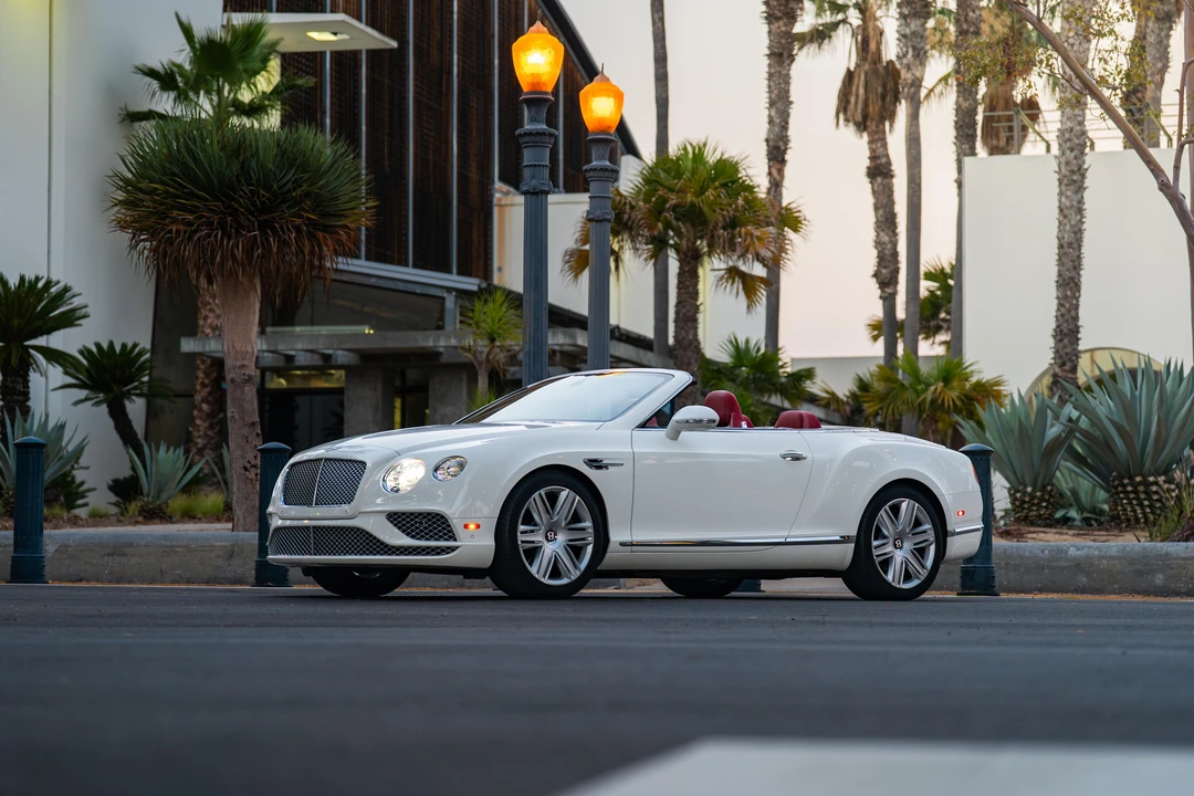 2017 Bentley Continental GT V8 2nd Gen - Image 19 of 31