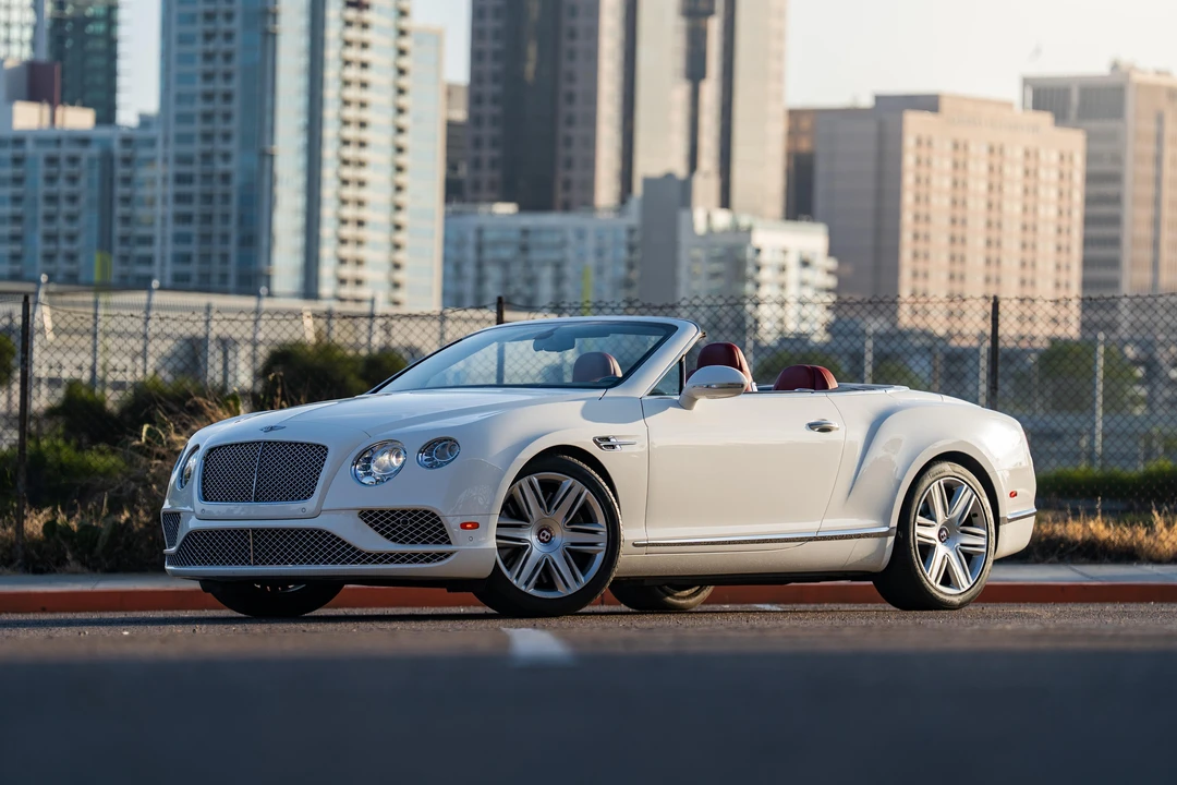2017 Bentley Continental GT V8 2nd Gen - Image 16 of 31