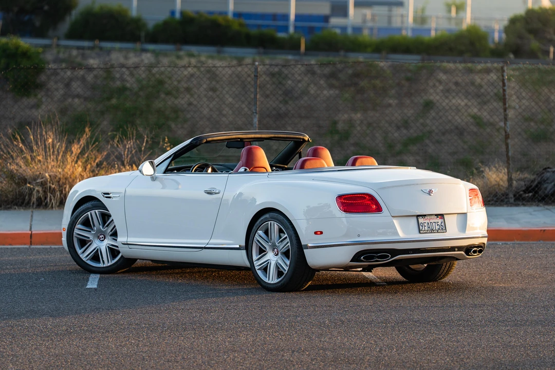 2017 Bentley Continental GT V8 2nd Gen - Image 26 of 31
