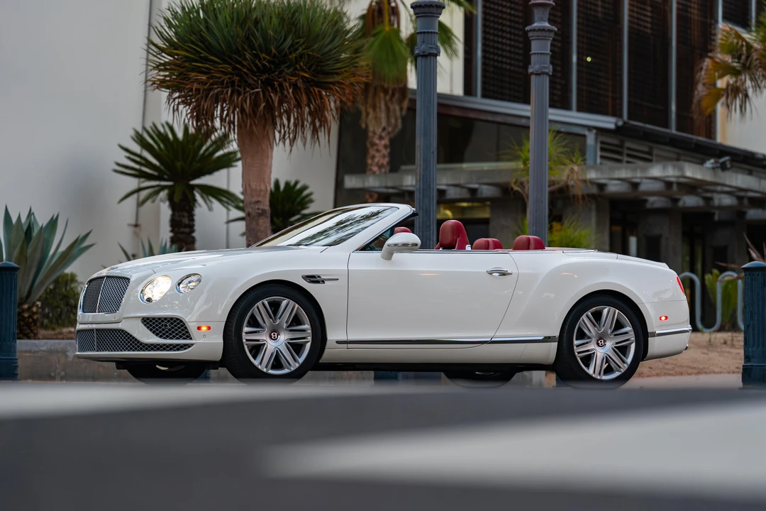 2017 Bentley Continental GT V8 2nd Gen - Image 21 of 31