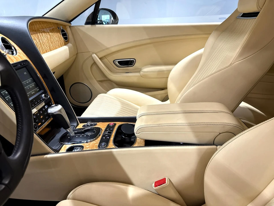 2017 Bentley Continental GTC - Image 21 of 21