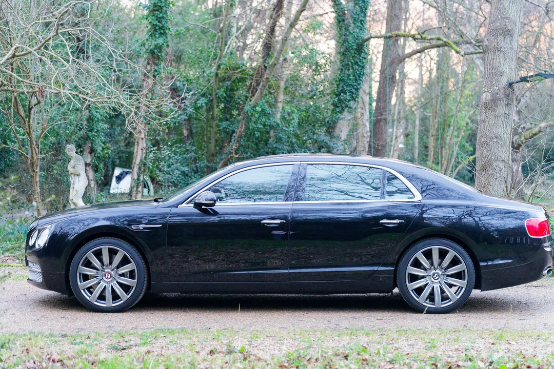 2017 Bentley Continental Flying Spur - Image 16 of 21