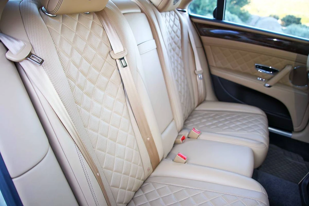 2017 Bentley Continental Flying Spur - Image 9 of 16