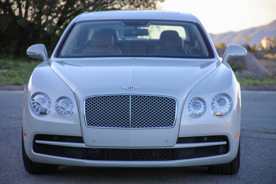 2017 Bentley Continental Flying Spur - Image 2 of 16