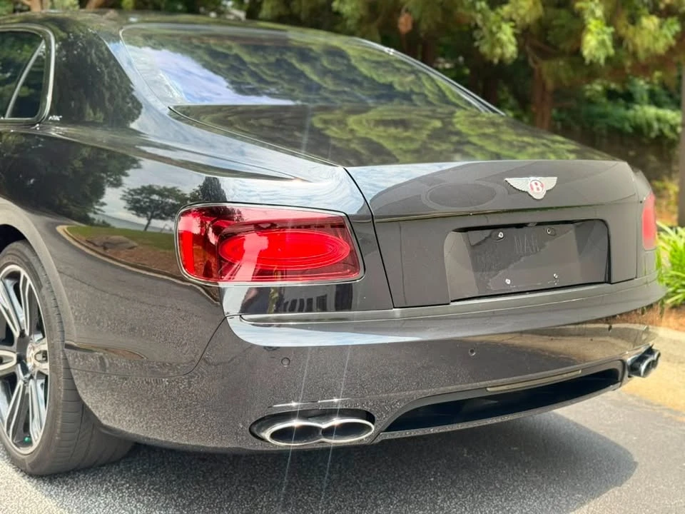 2017 Bentley Continental Flying Spur - Image 18 of 20