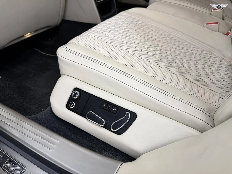 2017 Bentley Continental Flying Spur - Image 15 of 20