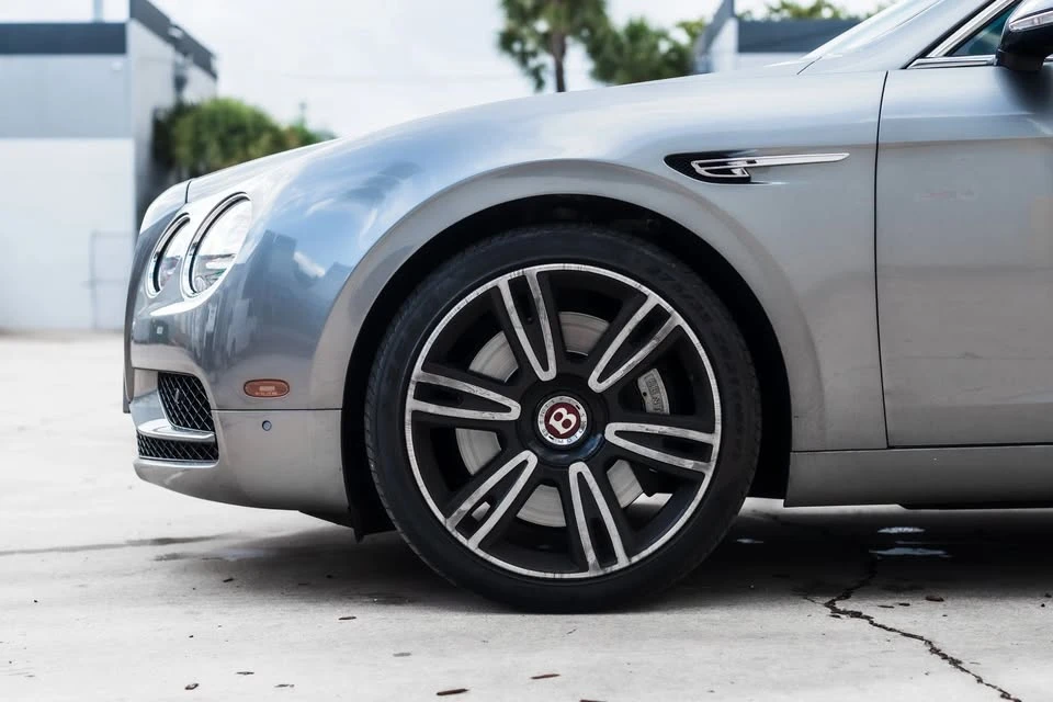 2017 Bentley Continental Flying Spur - Image 7 of 20