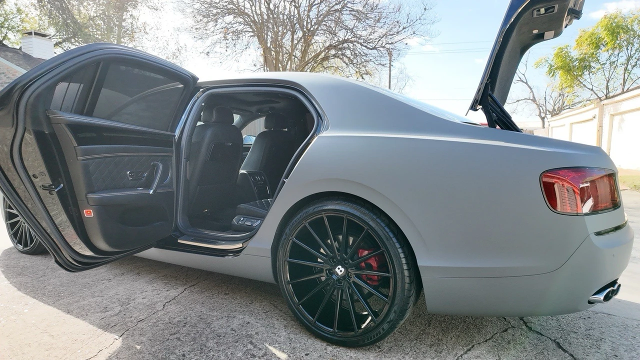 2017 Bentley Continental Flying Spur - Image 15 of 27