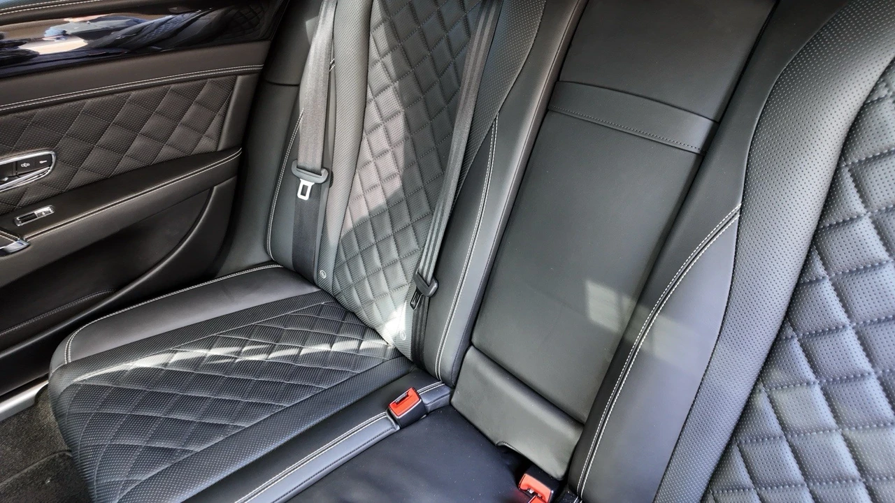 2017 Bentley Continental Flying Spur - Image 11 of 27