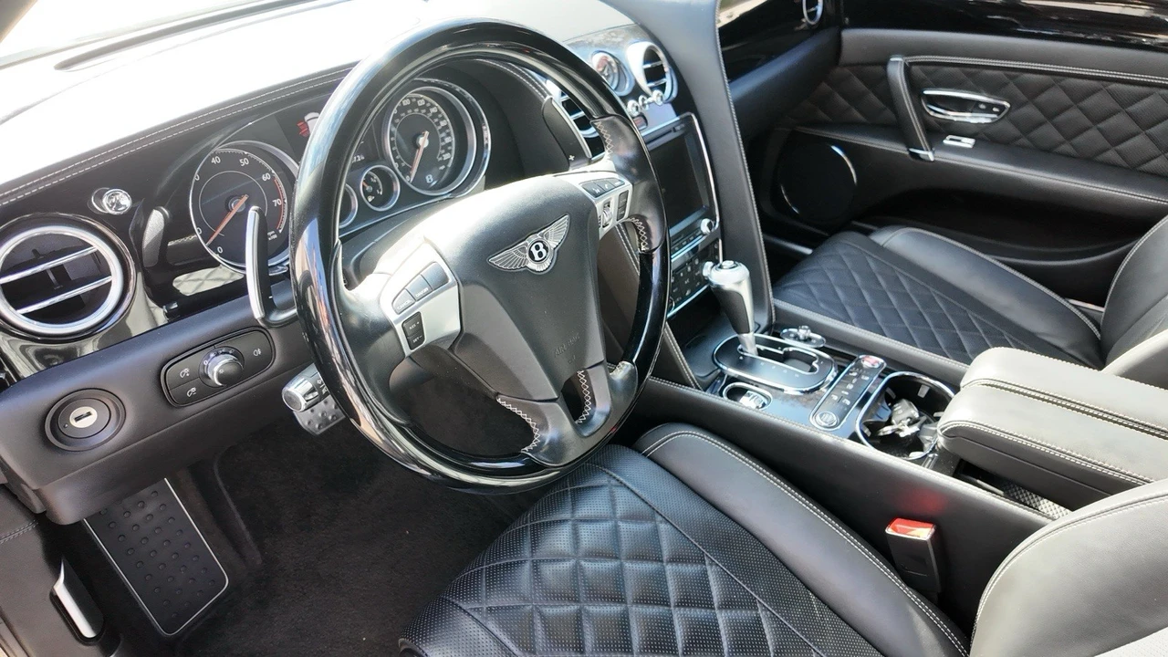 2017 Bentley Continental Flying Spur - Image 18 of 27