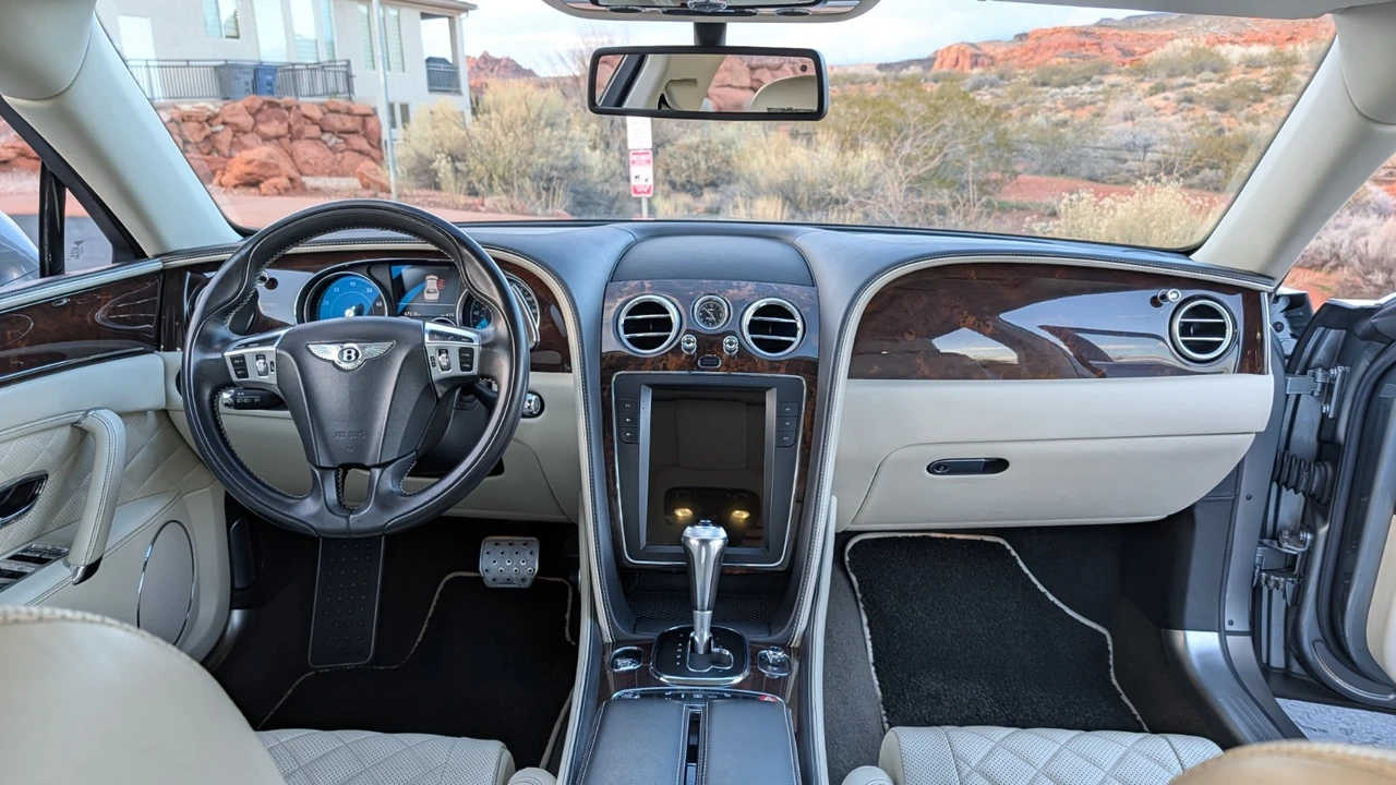 2017 Bentley Continental - Image 22 of 31