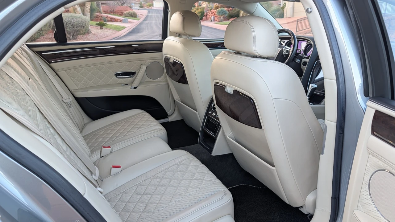 2017 Bentley Continental - Image 19 of 31